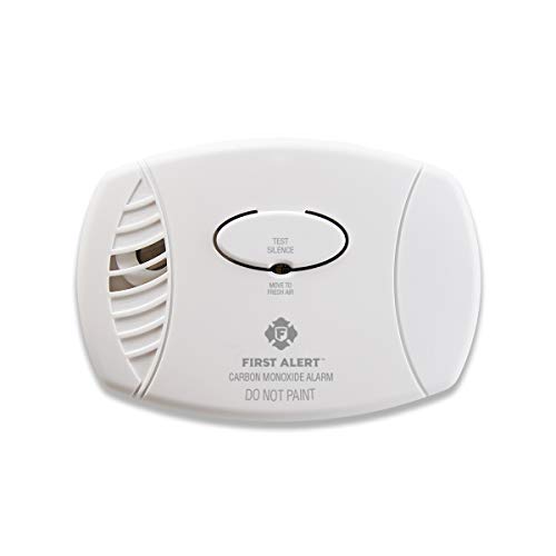 First Alert CO606 Plug-In Carbon Monoxide Alarm with 9V Battery Backup product photo
