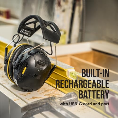 3M 90570-DC — 3M WorkTunes Connect worn at construction site